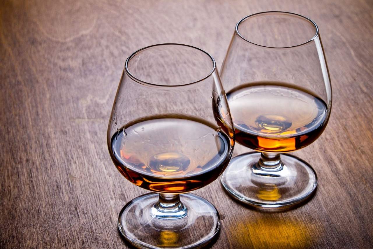 Comprar brandy convidado de Baco en TuPonesElVaso