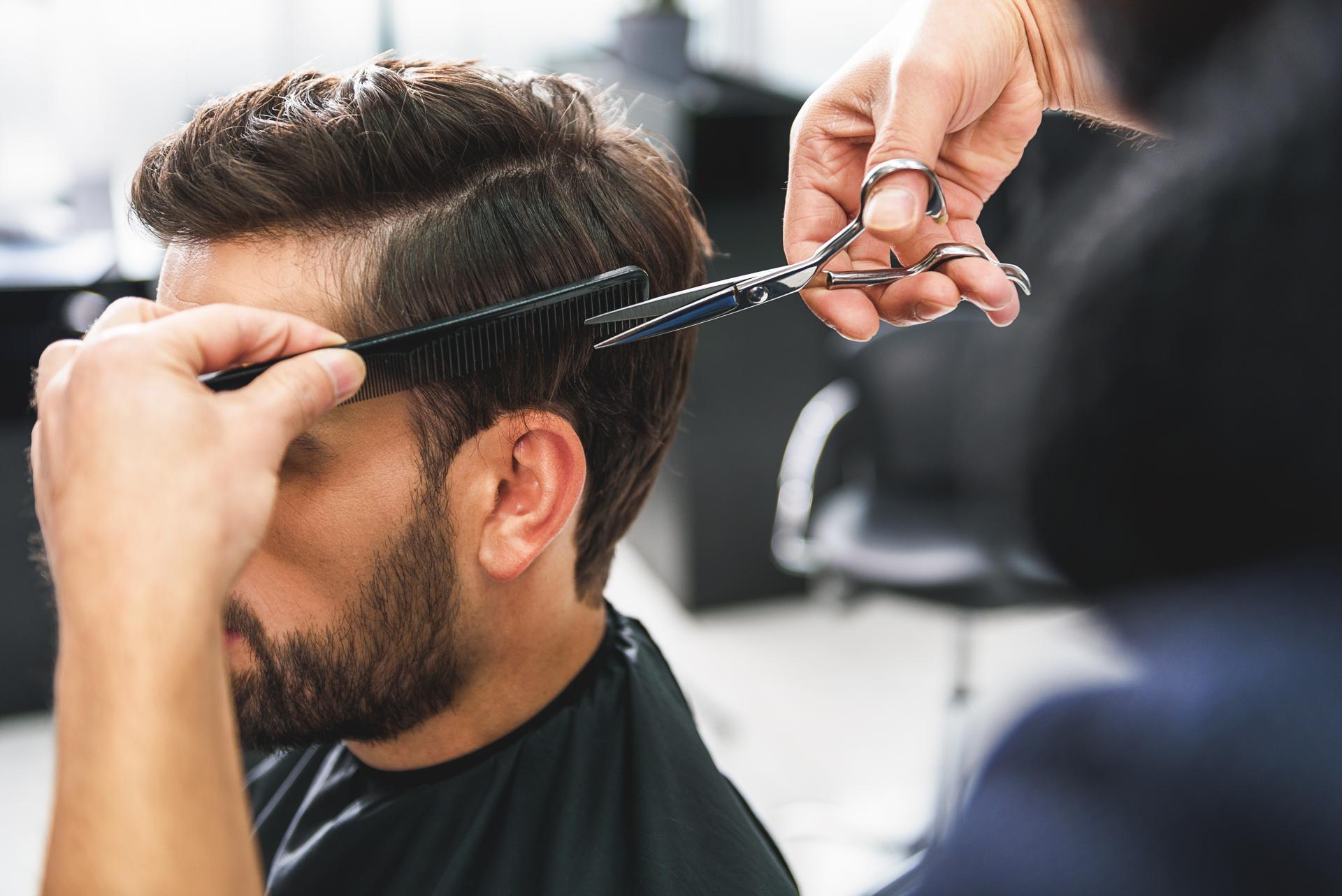 Formación de Peluquería de Caballeros: corte de pelo para caballero en Madrid gratis