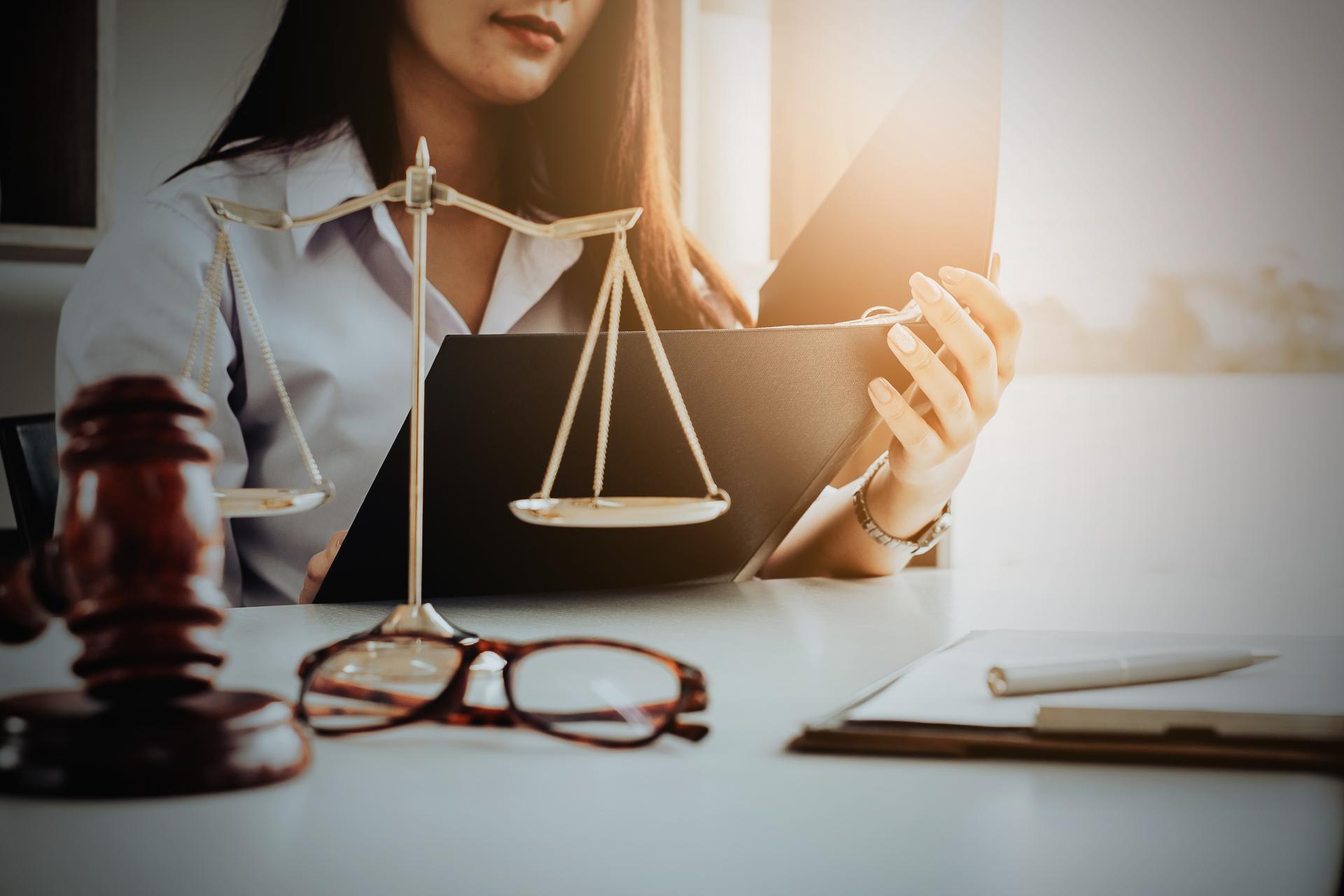 Ley 10/2010 de prevención del blanqueo de capitales, una de las especialidades del despacho de abogados CumpleNorm