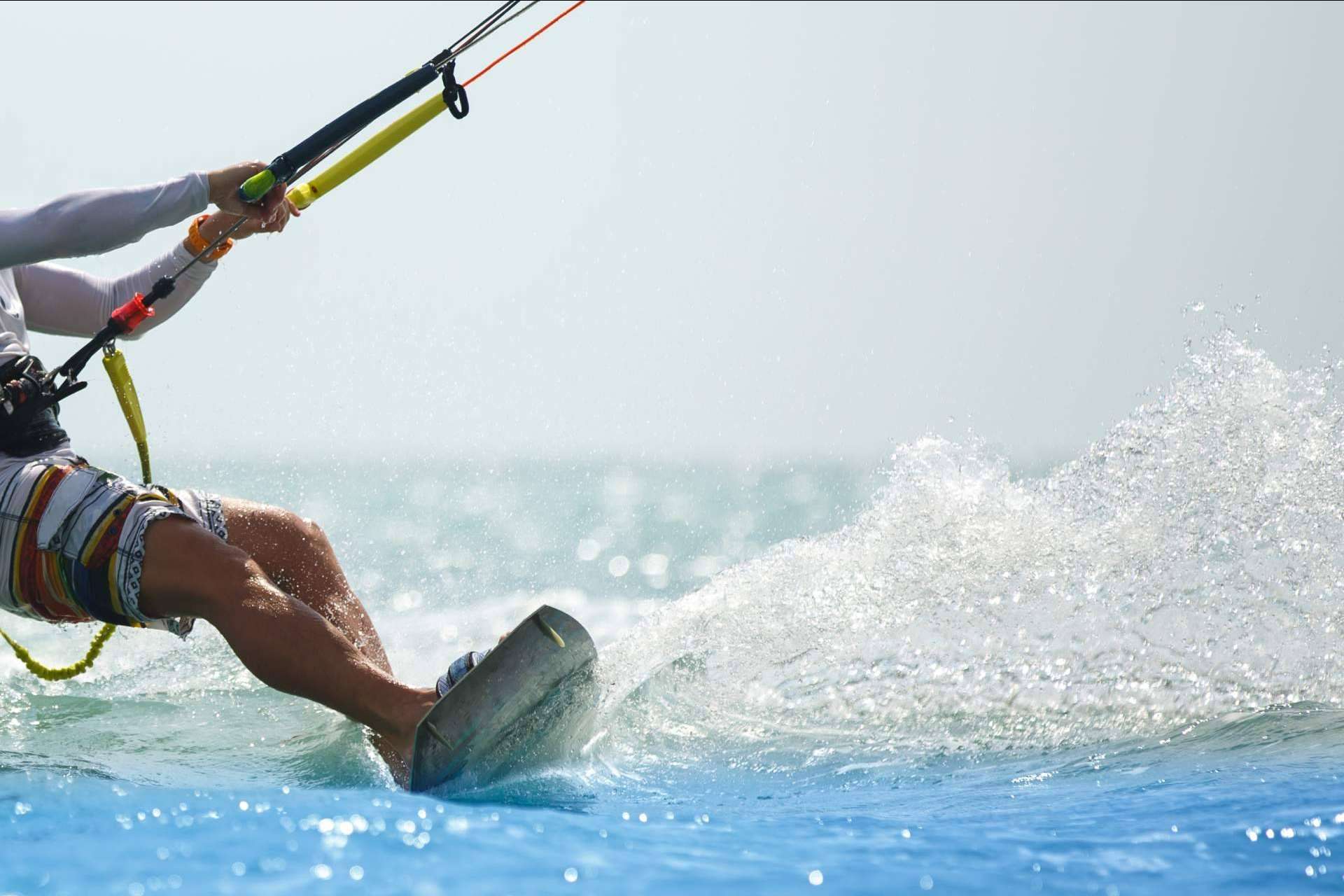 Con una amplia experiencia, la escuela 3 Sixty Kite School Tarifa dispone de distintos módulos para aprender a hacer Kitesurf en Tarifa