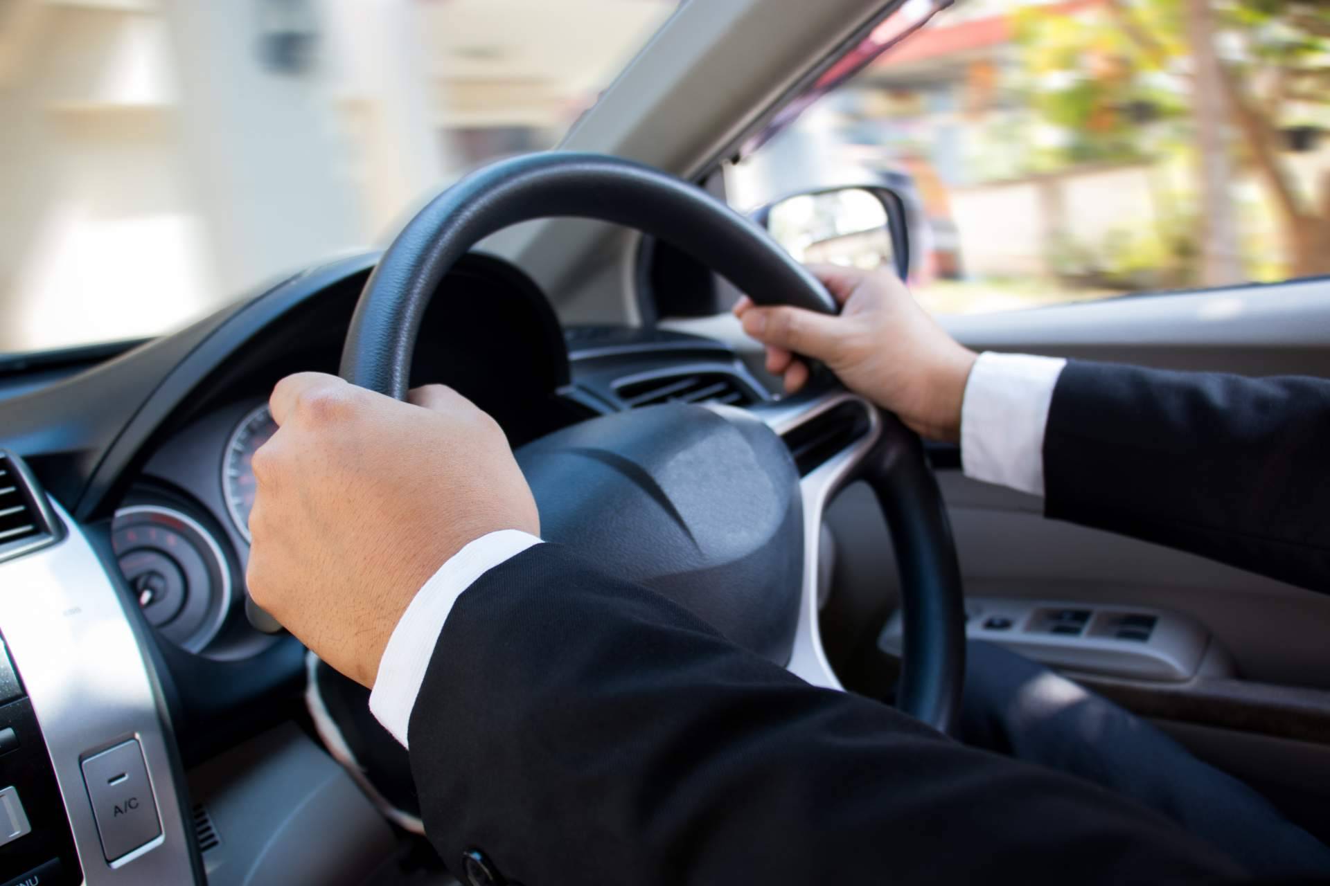 El renting como solución a la crisis componentes vivida en el sector automovilístico, por TodoRenting.es