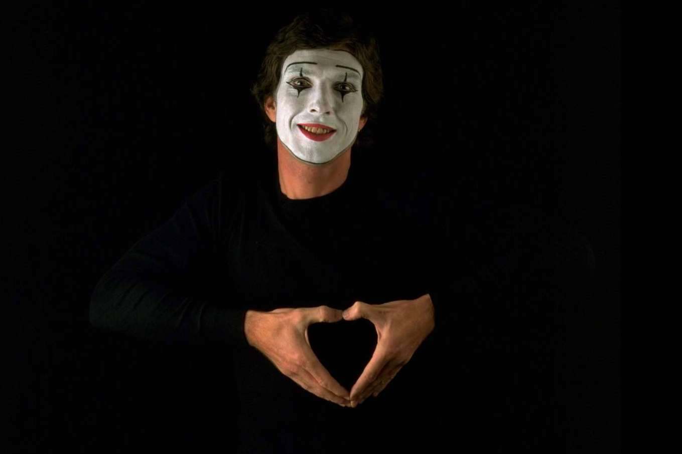 Sensibilización y prevención del uso y el abuso del alcohol entre la juventud, de la mano de El Teatro de Mimo Peter Roberts