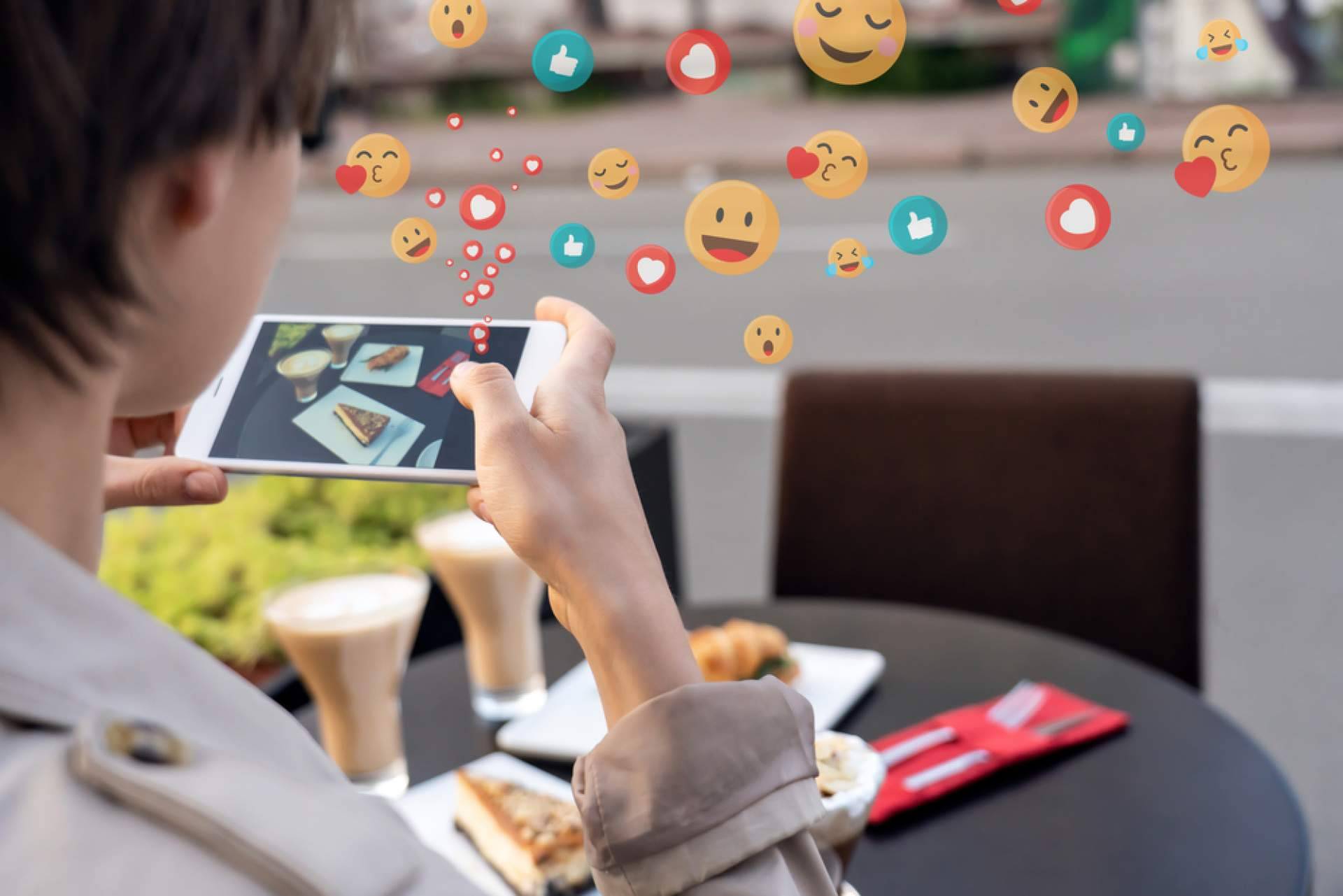 Una estrategia al alza es el influencer marketing, por AgeWorld