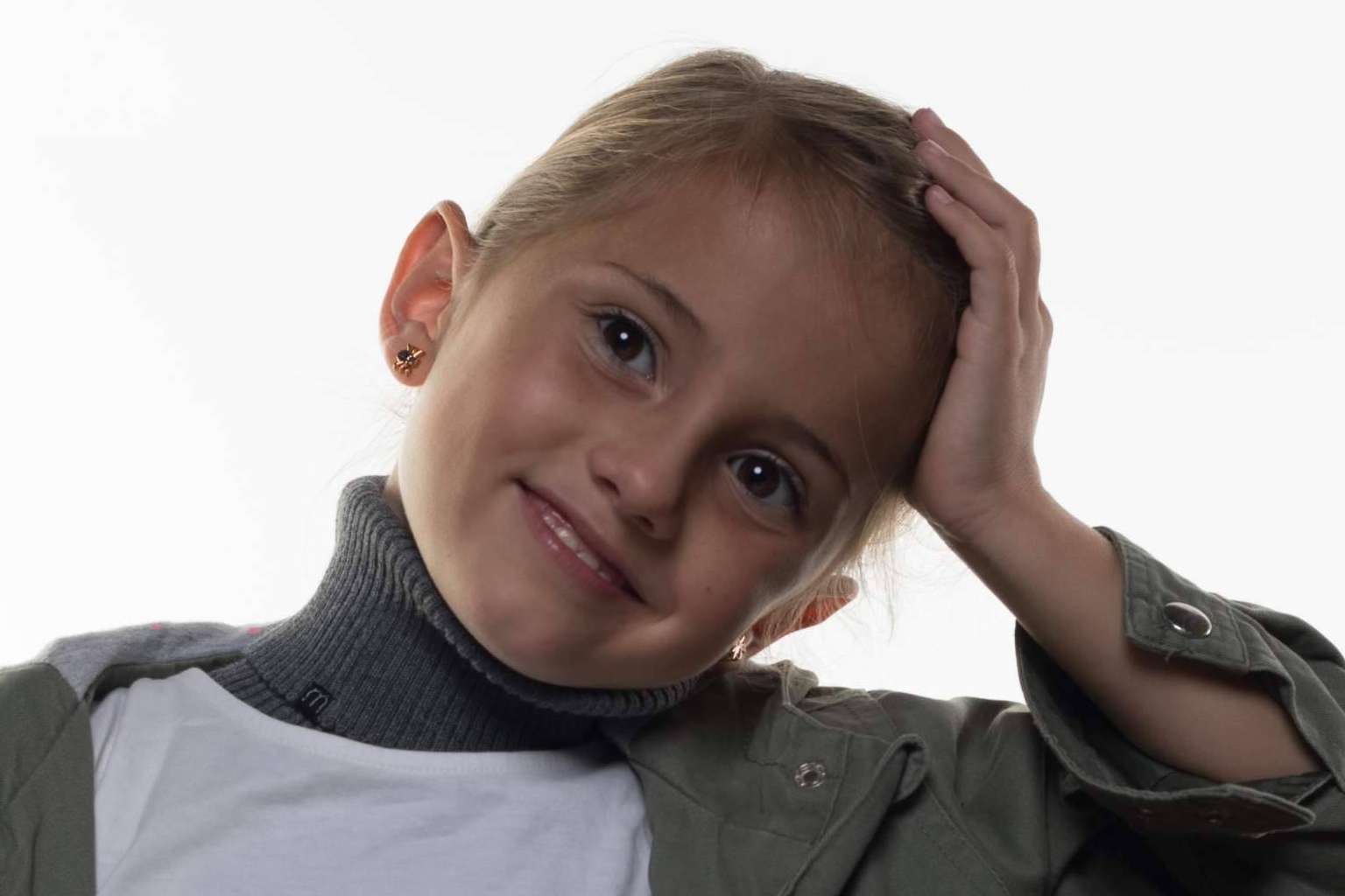 Minimo, un jersey de cuello alto con una propuesta diferente