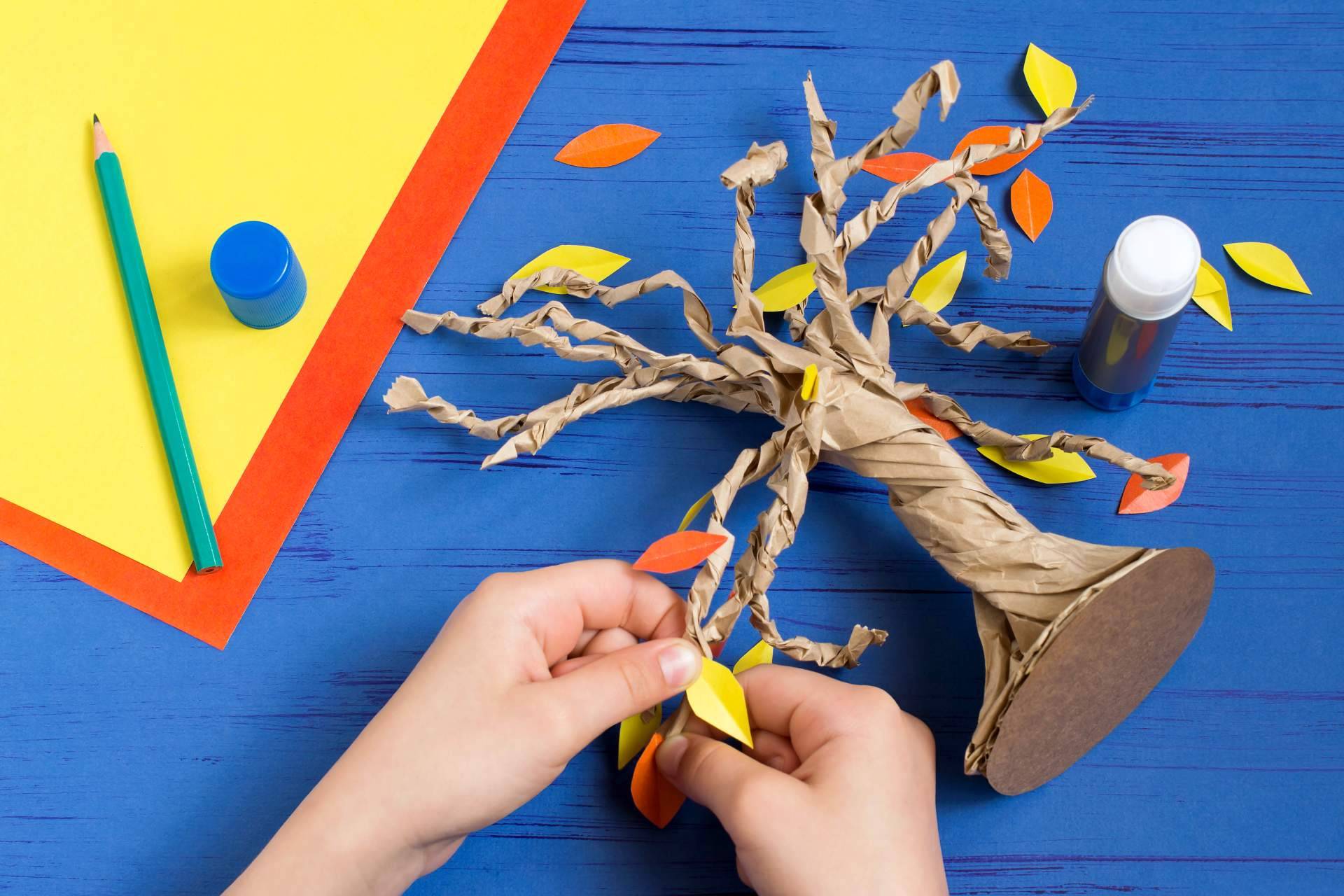 Las manualidades son uno de los mejores regalos para estas navidades, por MaterialEscolar.es